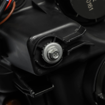 2016–2023 Toyota Tacoma LUXX-Series LED Crystal Headlights – Alpha-Black