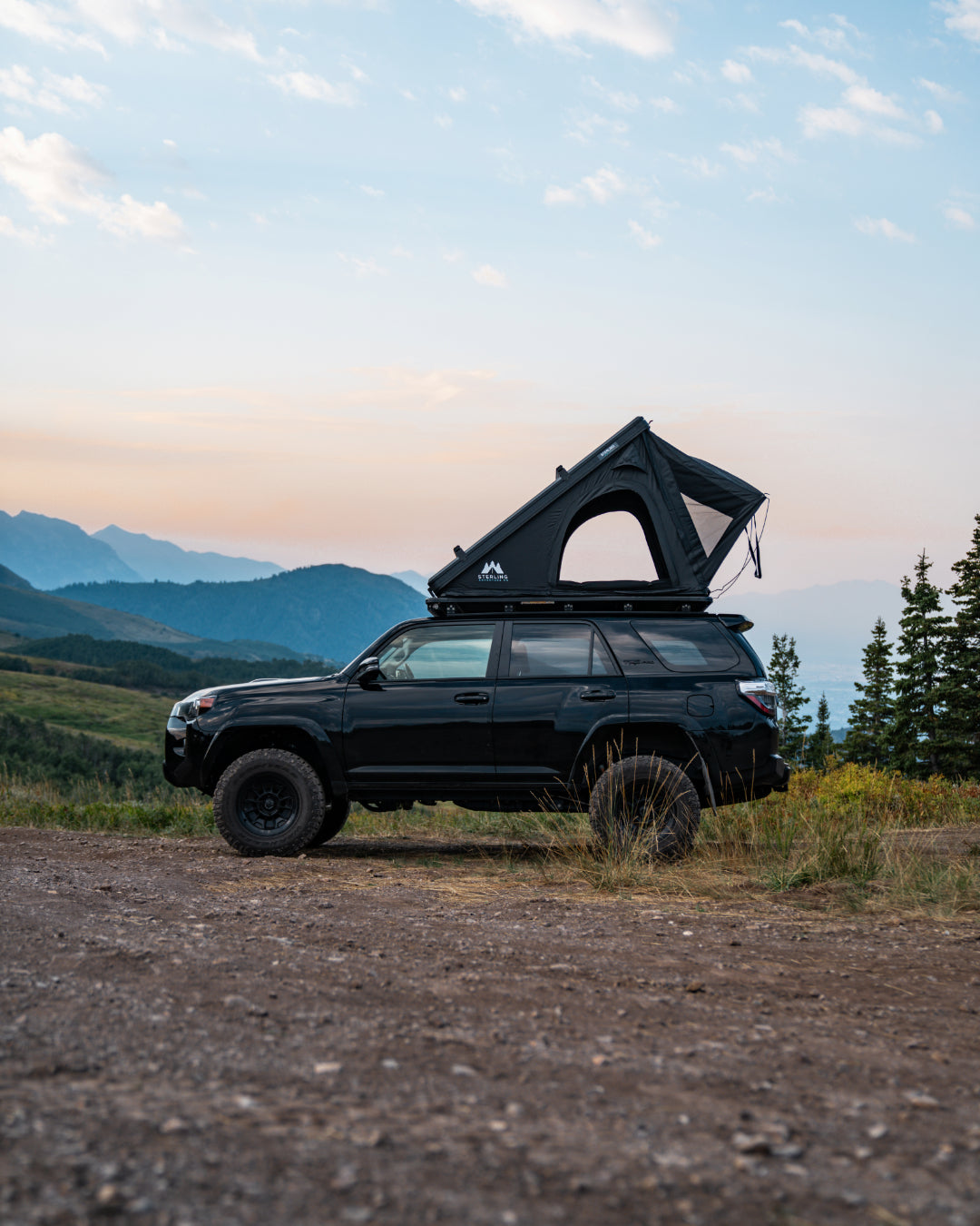 Wasatch Lite Aluminum Hardshell Rooftop Tent